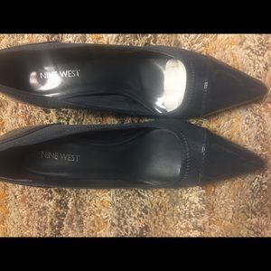Nine West navy cloth patent pump